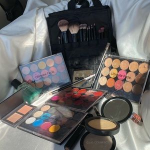 Ultimate Face Makeup and Brush FULL KIT Newer